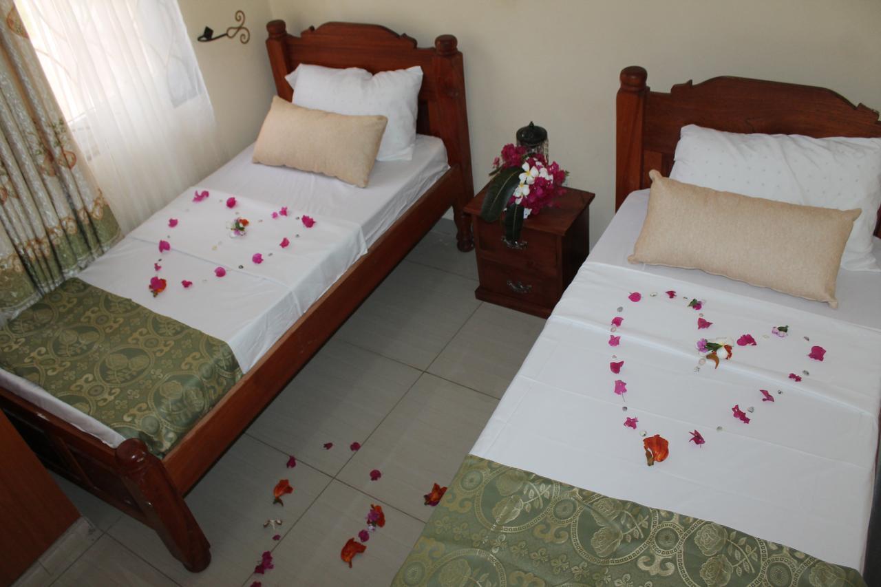 Oluwa Seun Beach Cottages, Mtwapa Mombasa Eksteriør billede